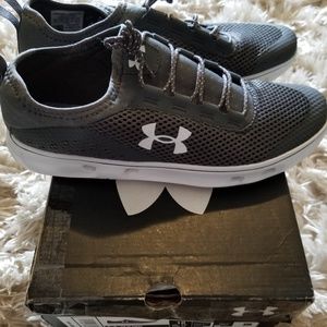 BNWB(brand new w/box) Ladies Under Armour Shoes